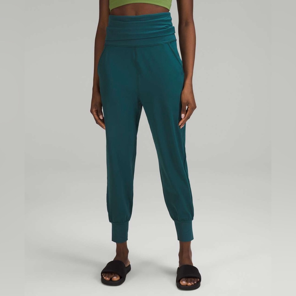 Like NewLululemon Align Super-High-Rise Ribbed-Waist Jogger Green Jasper Size 12